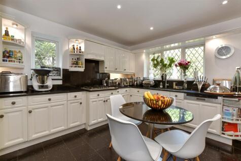 Grovewood Place, Woodford Green, Essex