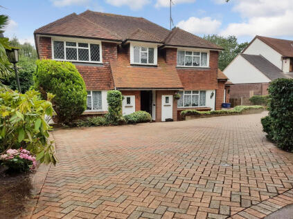 Stradbroke Drive, Chigwell, Essex