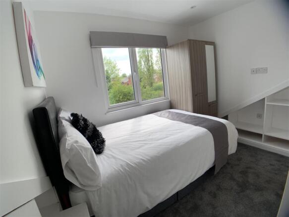Room 6.JPG