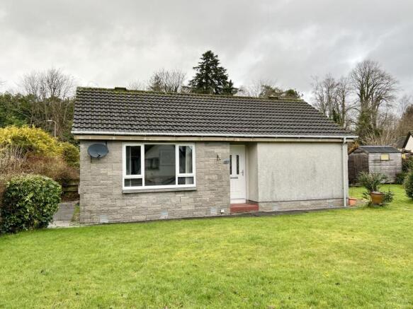 13 Broomlands Avenue, Dalbeattie - Williamson and