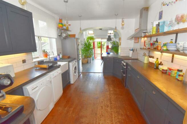 Kitchen_Dining room.jpg