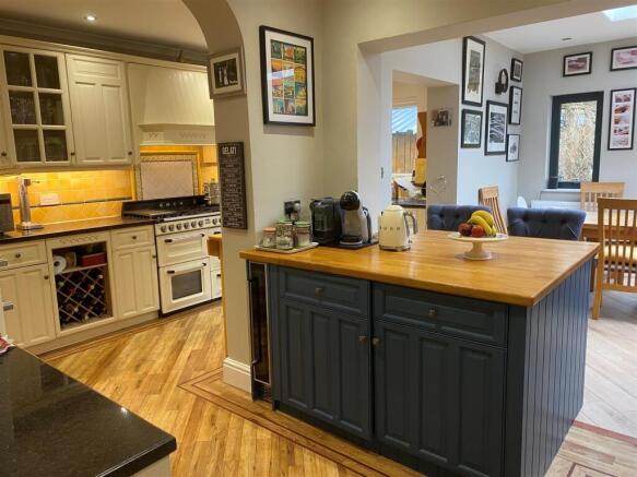 Kitchen shot..jpg