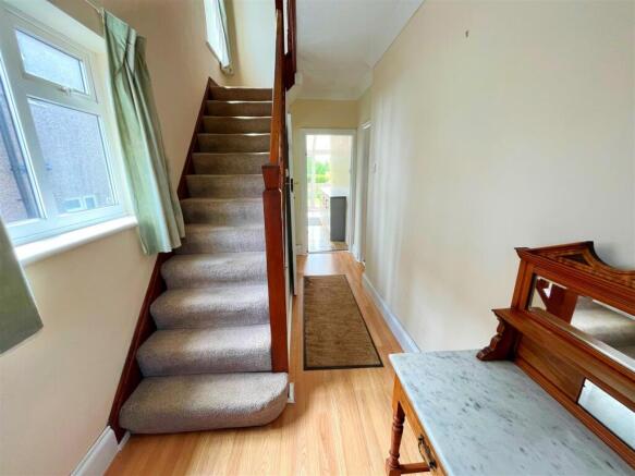 Hallway and stairs (1).jpg