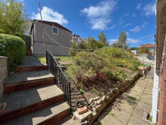Rear garden and garage.jpg