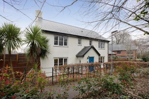 Finistere Avenue, Dawlish, EX7