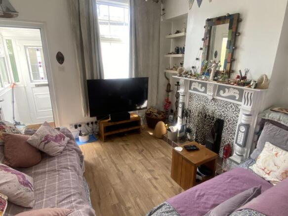 Photo 3