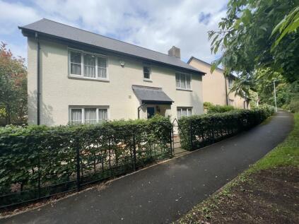 Finistere Avenue, Dawlish, EX7
