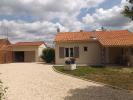 2 bedroom home in Poitou-Charentes...