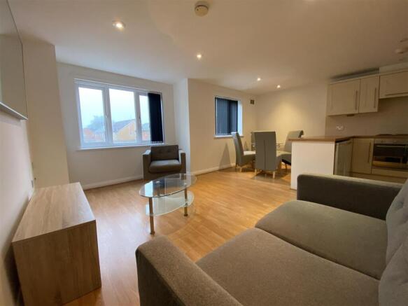 Livingroom (2).jpeg