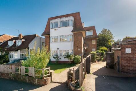 Cairnfield Avenue, Cricklewood