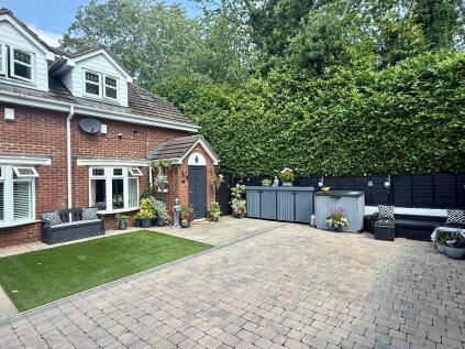 Hesketh Place, Hazel Grove, Stockport, SK7 4BA