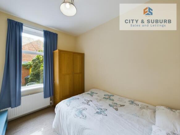 CAM01351G0-PR0037-STILL002