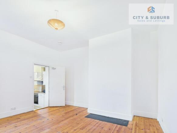 CAM01351G0-PR0194-STILL008