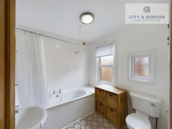 CAM01351G0-PR0098-STILL012