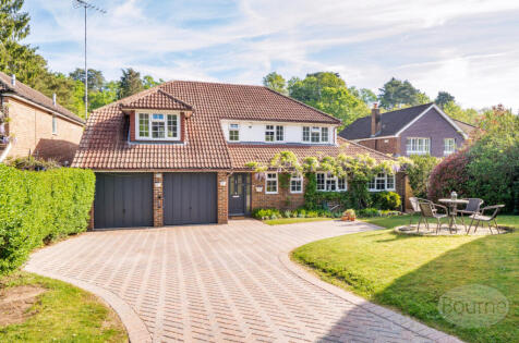 Stream Farm Close, Lower Bourne, Farnham, Surrey, GU10