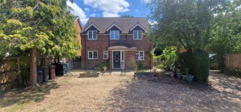 The Hatches, Farnham, Surrey, GU9