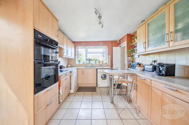 e38afff5-fd1d-473...