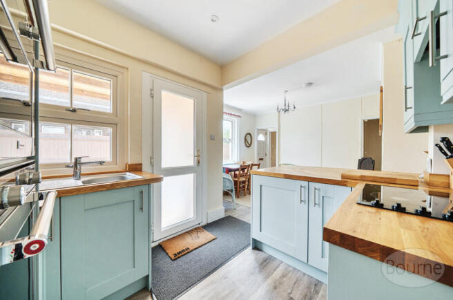 60f5311a-891a-4f3...