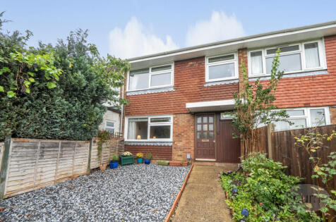 Lyall Place, Farnham, Surrey, GU9