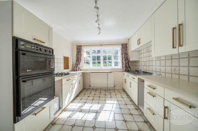 bf3a5813-01a6-413...