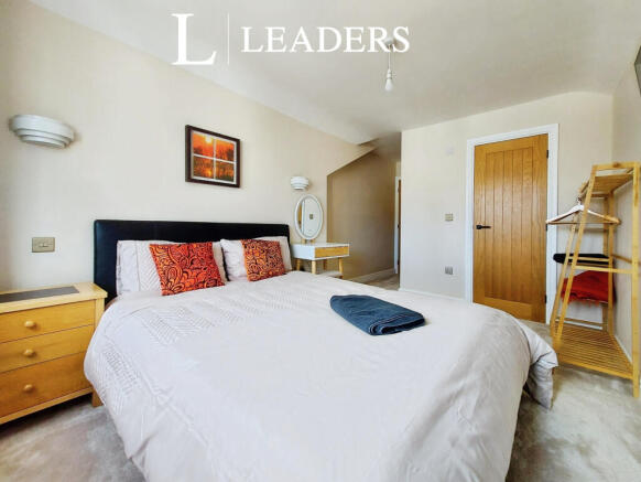 e60f9812-Room 204 20