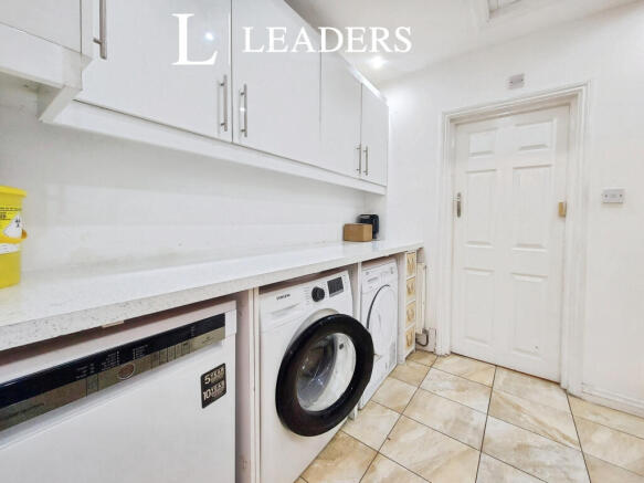 7b815004-20250917_17