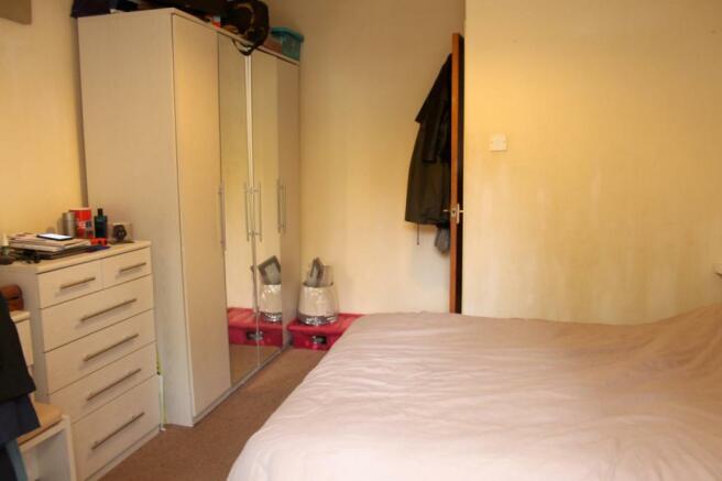 2 Bedroom Flat To Rent In Claremont Road Westcliff On Sea Ss0