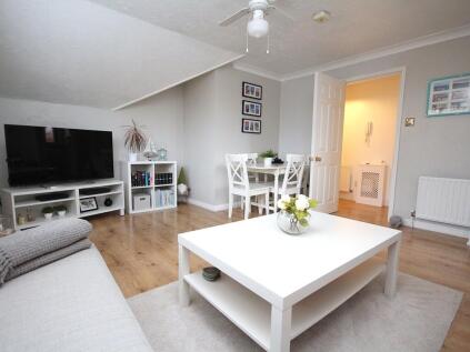 36 Chorley Close, Oakdale, POOLE, BH15