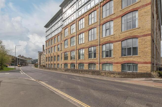 39 - 78 Silk Mill HX5 9AR.jpg