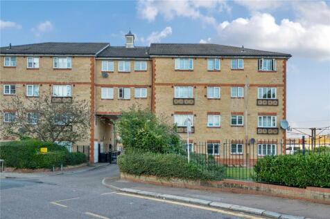 Alice Close, New Barnet, Barnet, EN5