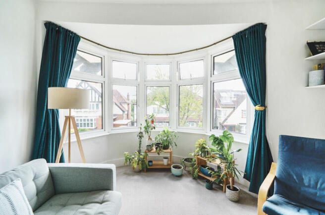 1326366-19-687778...