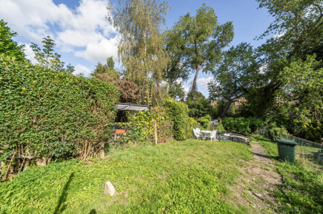 1348588-15-68c010...