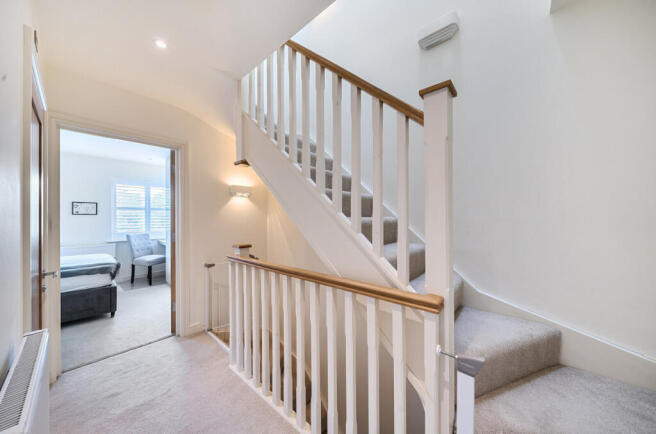 1350485-8-68c047a...