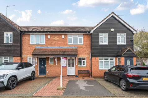 Artesian Grove, Barnet, EN5