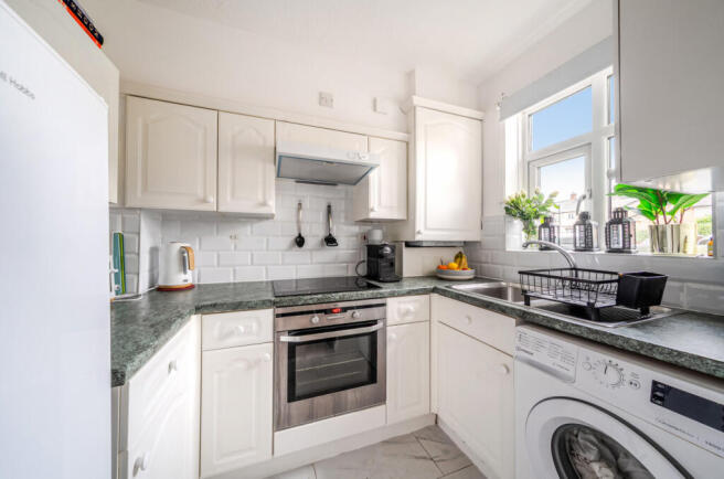 1384301-12-692432...