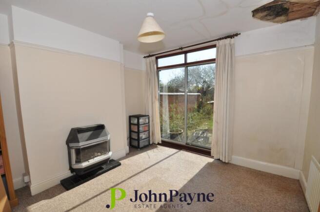 Dining Room (Rear)