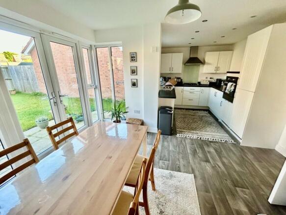 5147_000862592_IM...