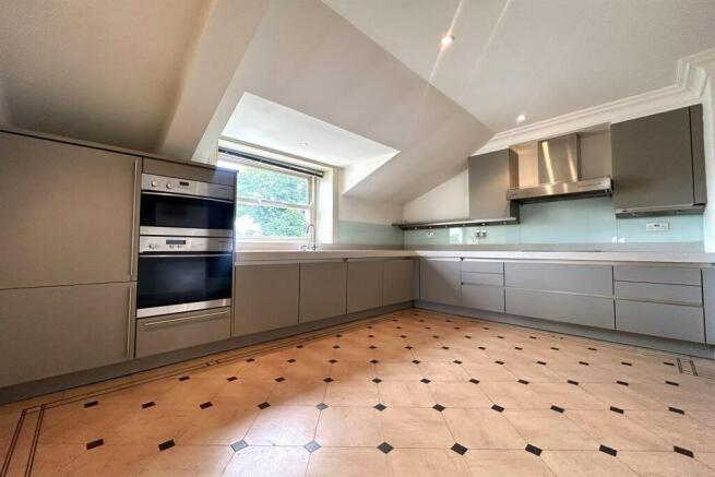 15581_373163_IMG_...