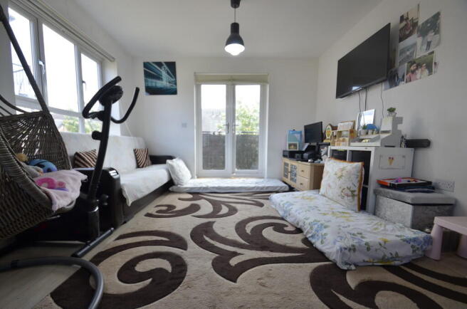 Photo 3
