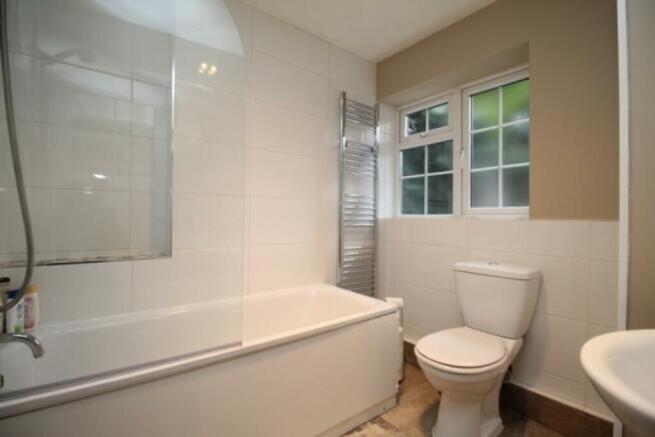 85487_EGH170057_L...