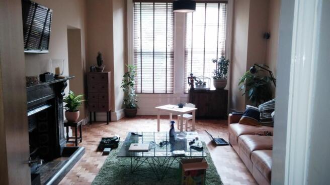 Flat 1 Living Rm.jpg