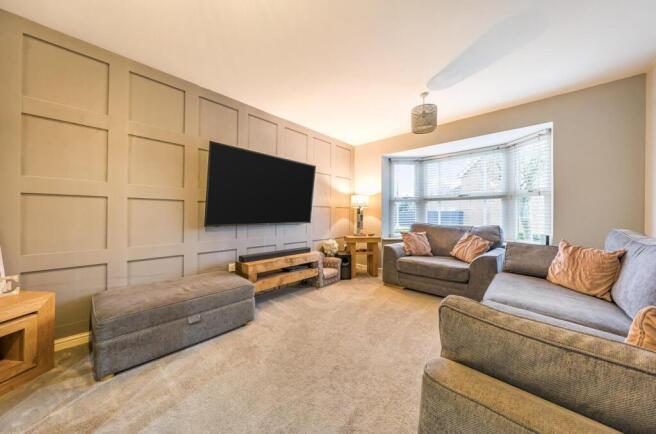9 Azalea Close, Lutterworth
