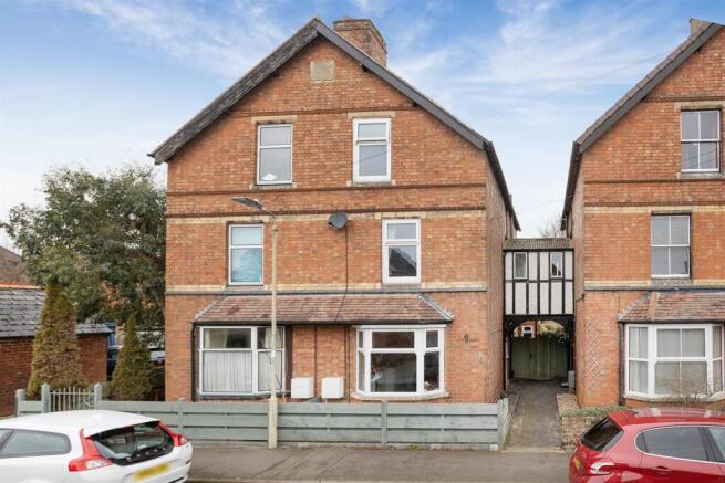 5 New Street. Lutterworth