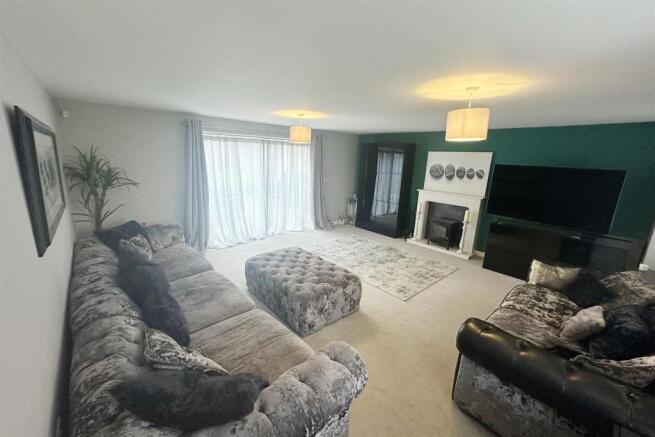 22 Mill Field Close