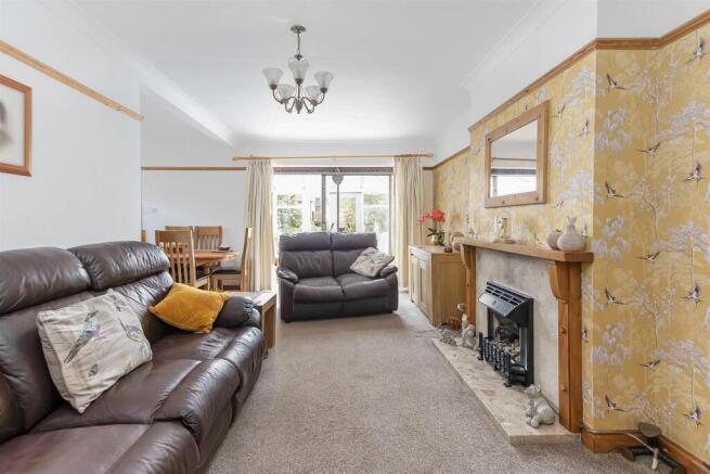 54 Outlands, Hinckley
