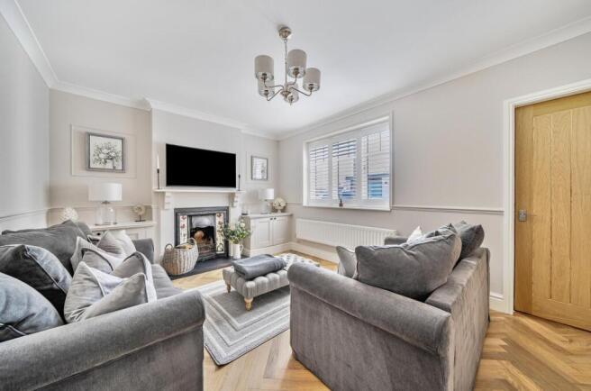 52 Six Acres, Broughton Astley