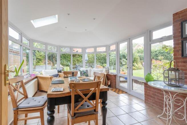 5 Yeomans Keep, Bitteswell