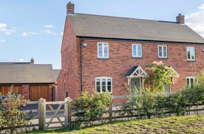 5 Ridge Way