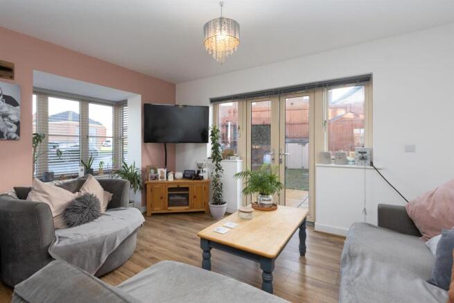 1 Dale Close, Lutterworth (9).jpg