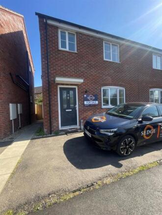 38 holbeach Road.jpg